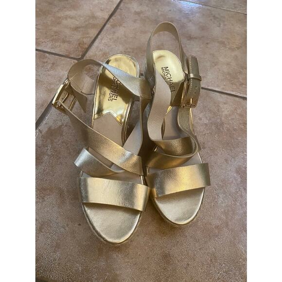 MICHAEL KORS Metallic Gold Leather Ankle Strap Espadrille Wedge Sandal 9.5M - Picture 12 of 12